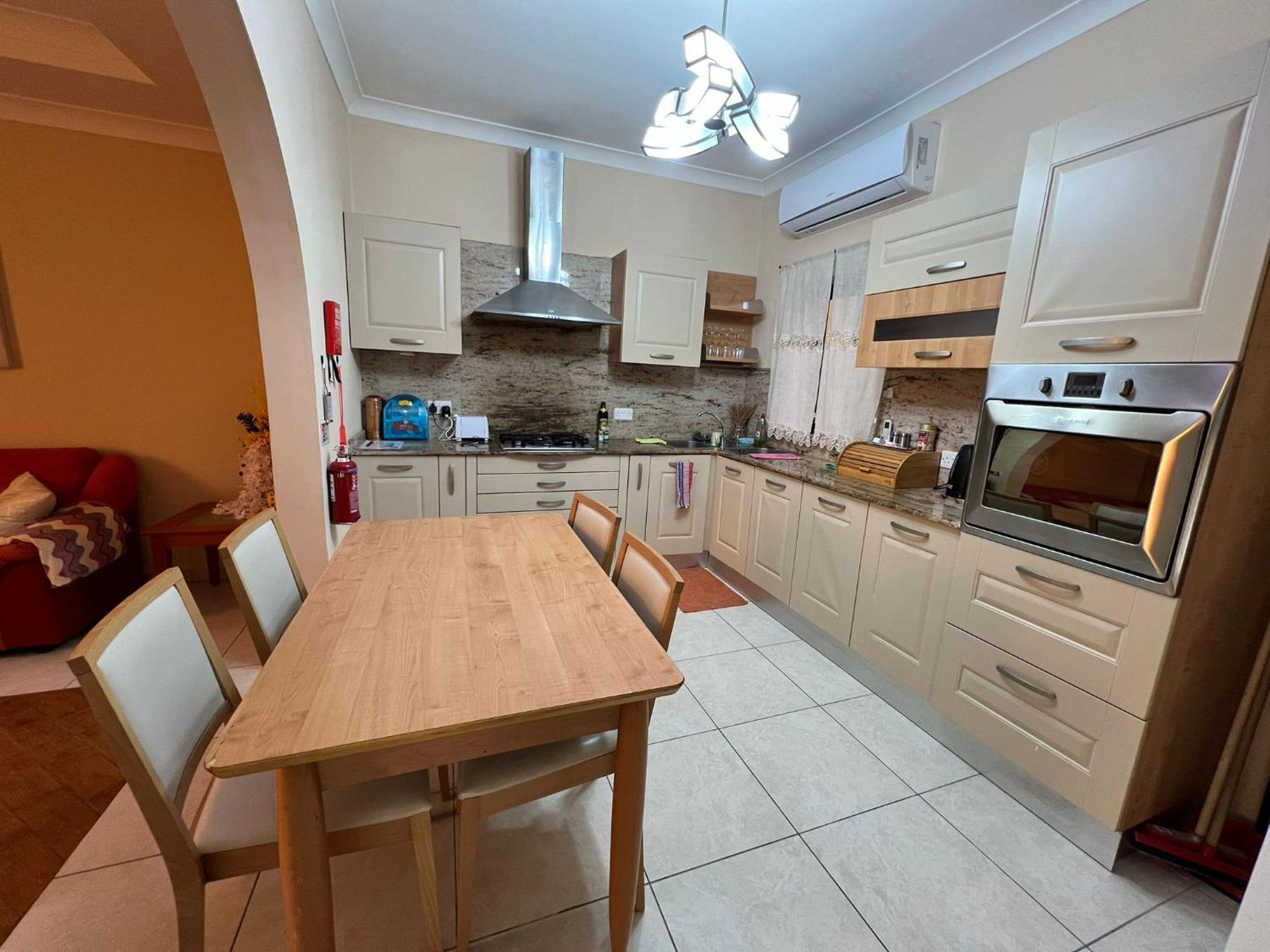 Serene Haven With Three Spacious Bedrooms Apartament Marsaxlokk
