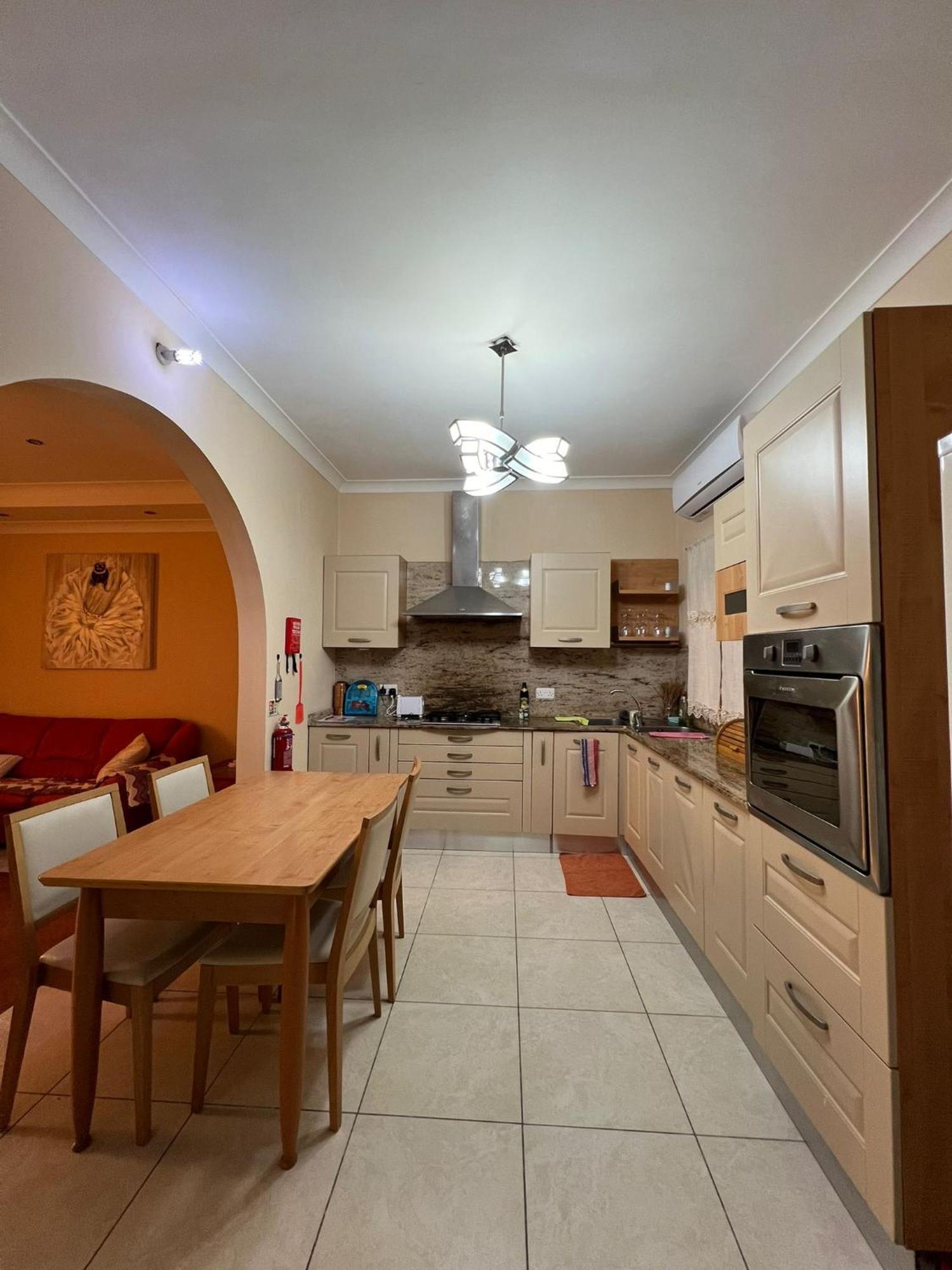 Apartament Serene Haven With Three Spacious Bedrooms *